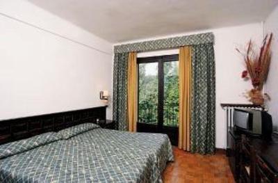фото отеля Els Cacadors Hotel Macanet de Cabrenys