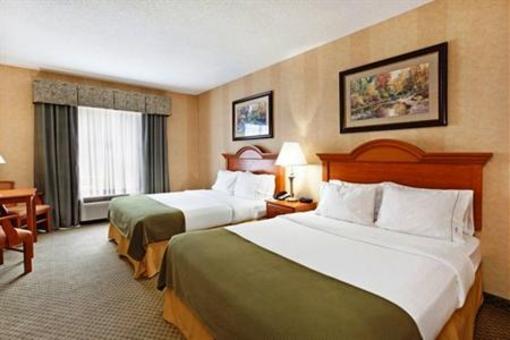фото отеля Holiday Inn Express Hotel & Suites Dillsboro