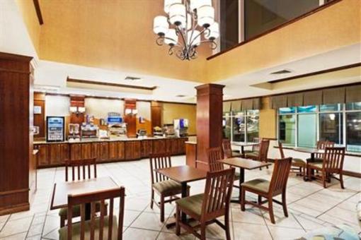 фото отеля Holiday Inn Express Hotel & Suites Dillsboro