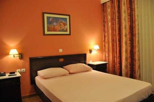 фото отеля Hotel Chris Kifissia