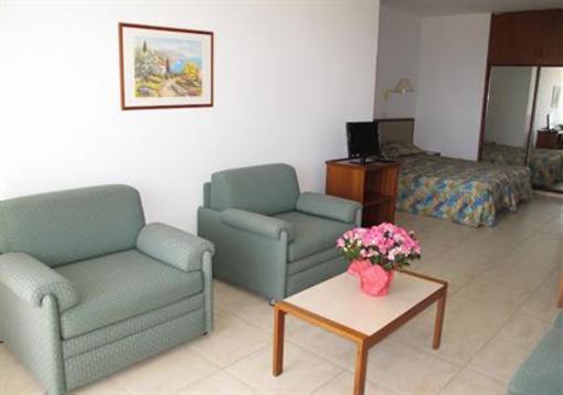 фото отеля Sun Hall Beach Hotel Apartments