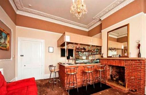 фото отеля Heathcliff House