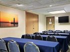 фото отеля Days Inn & Suites Traverse City