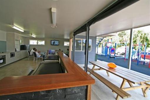 фото отеля Apollo Bay Holiday Park
