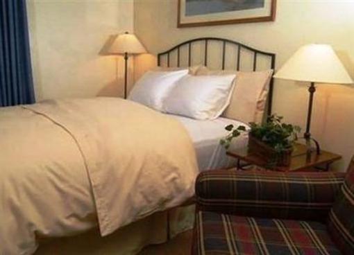 фото отеля Sky Harbor Suites