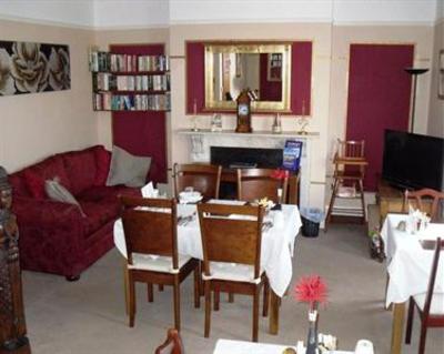 фото отеля Kelston Guest House