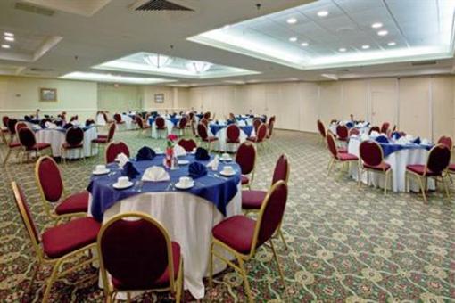 фото отеля Doubletree by Hilton Raleigh Brownstone - University