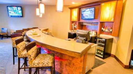 фото отеля Doubletree by Hilton Raleigh Brownstone - University