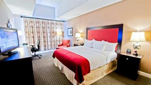 фото отеля Doubletree by Hilton Raleigh Brownstone - University