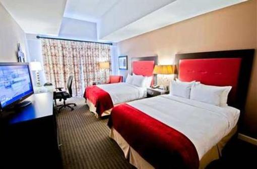 фото отеля Doubletree by Hilton Raleigh Brownstone - University