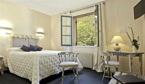 фото отеля Hotel Des Roches Les Eyzies-de-Tayac-Sireuil