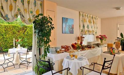 фото отеля Hotel Des Roches Les Eyzies-de-Tayac-Sireuil