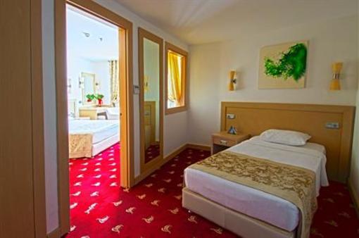 фото отеля Hotel Lamos
