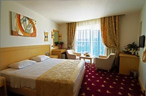 фото отеля Hotel Lamos