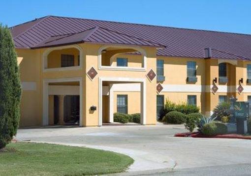фото отеля Quality Inn Bastrop
