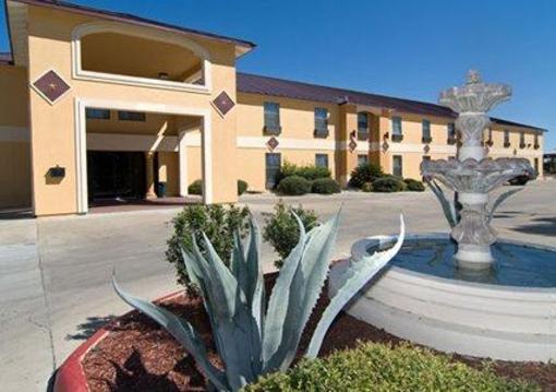 фото отеля Quality Inn Bastrop