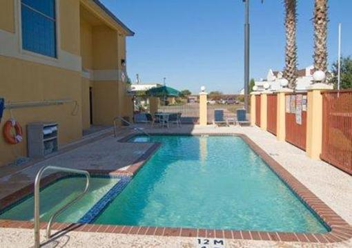 фото отеля Quality Inn Bastrop