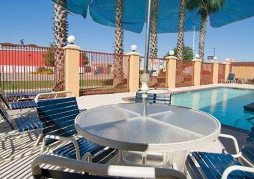 фото отеля Quality Inn Bastrop