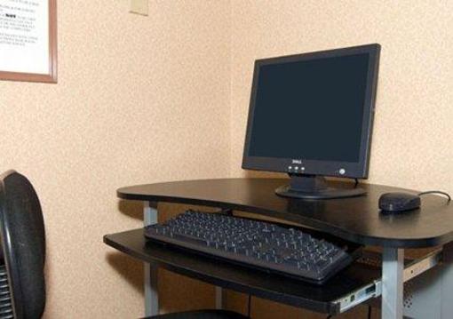 фото отеля Quality Inn Bastrop
