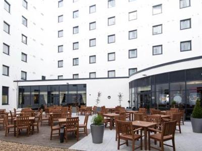 фото отеля Premier Inn London Gatwick Airport