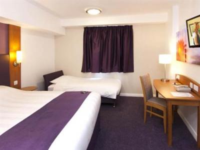 фото отеля Premier Inn London Gatwick Airport