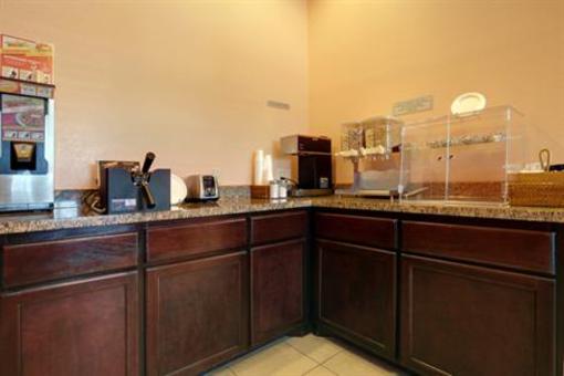 фото отеля Americas Best Value Inn & Suites - San Benito Harlingen