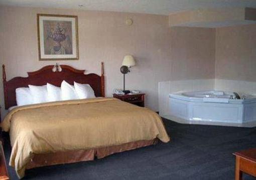 фото отеля Quality Suites Pineville (North Carolina)