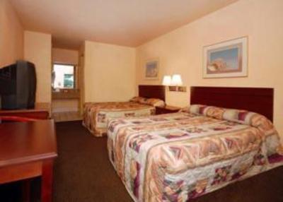 фото отеля Econo Lodge Inn & Suites Virginia Beach