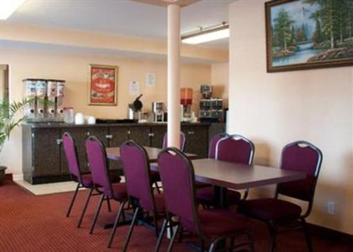 фото отеля Econo Lodge Inn & Suites Virginia Beach
