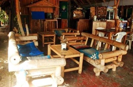 фото отеля Leela Beach Bungalows