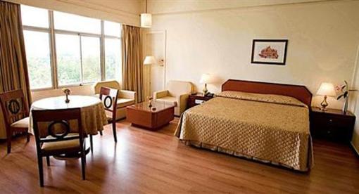 фото отеля Hotel Regaalis Mysore