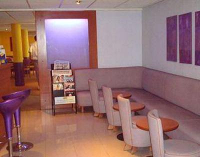 фото отеля Balladins Hotel Montigny-le-Bretonneux