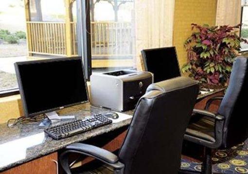 фото отеля Comfort Suites Macon