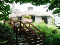 Snowy Owl Inn and Resort