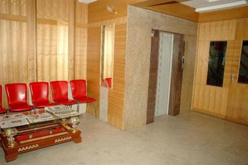 фото отеля UG Deluxe Lodge