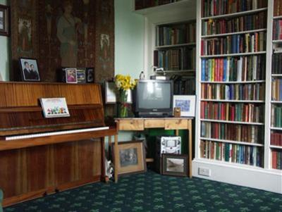 фото отеля Merlindale Bed and Breakfast Crieff