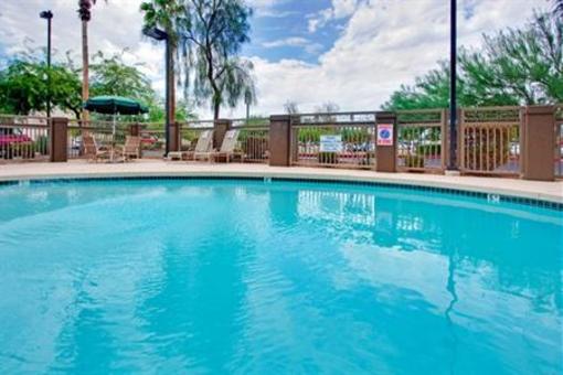 фото отеля Holiday Inn Express Hotel & Suites Peoria