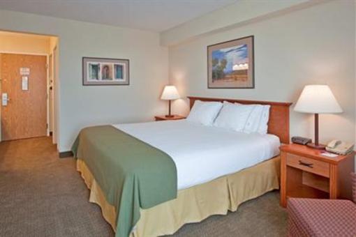 фото отеля Holiday Inn Express Hotel & Suites Peoria