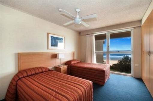 фото отеля Surfers Royale Resort
