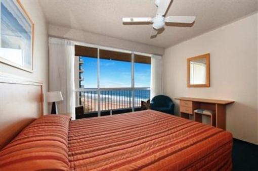 фото отеля Surfers Royale Resort