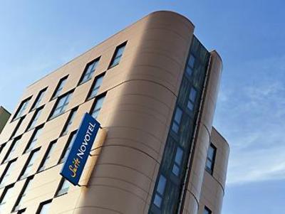 фото отеля Suite Novotel Paris Issy les Moulineaux