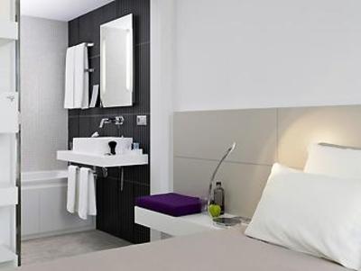 фото отеля Suite Novotel Paris Issy les Moulineaux