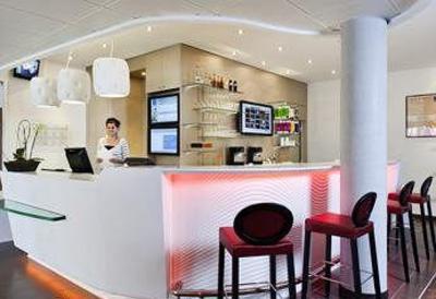 фото отеля Suite Novotel Paris Issy les Moulineaux