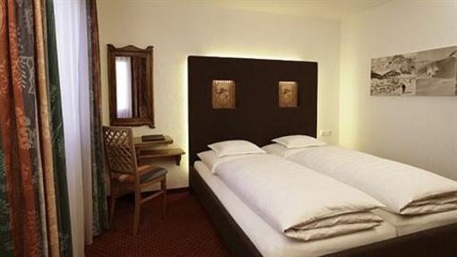 фото отеля Hotel Sandhof Lech