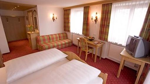 фото отеля Hotel Sandhof Lech