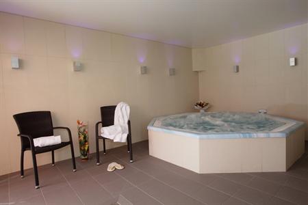 фото отеля Best Western Hotel Jerzual Dinan