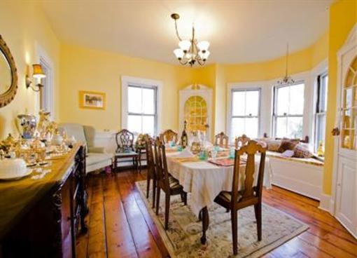фото отеля Inn Bliss Newport