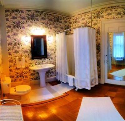 фото отеля Inn Bliss Newport