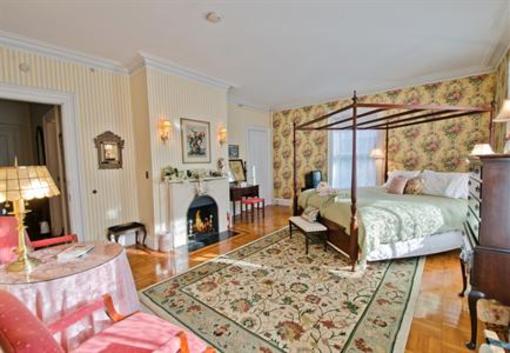 фото отеля Inn Bliss Newport