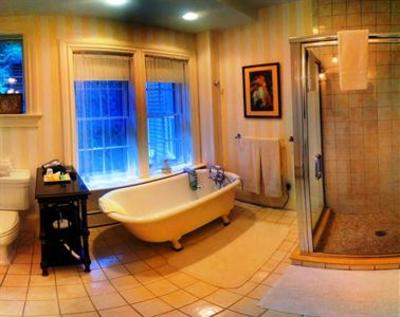фото отеля Inn Bliss Newport